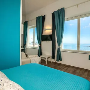  Bed & Breakfast Marlove Sea View Only Privata